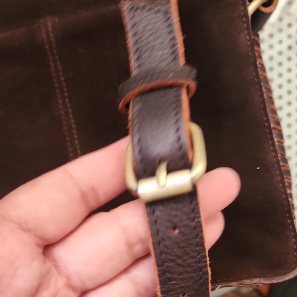 Anabaglish Brown Suede Hand-Stitched Leather Crossbody Bag - Picture 9 of 10